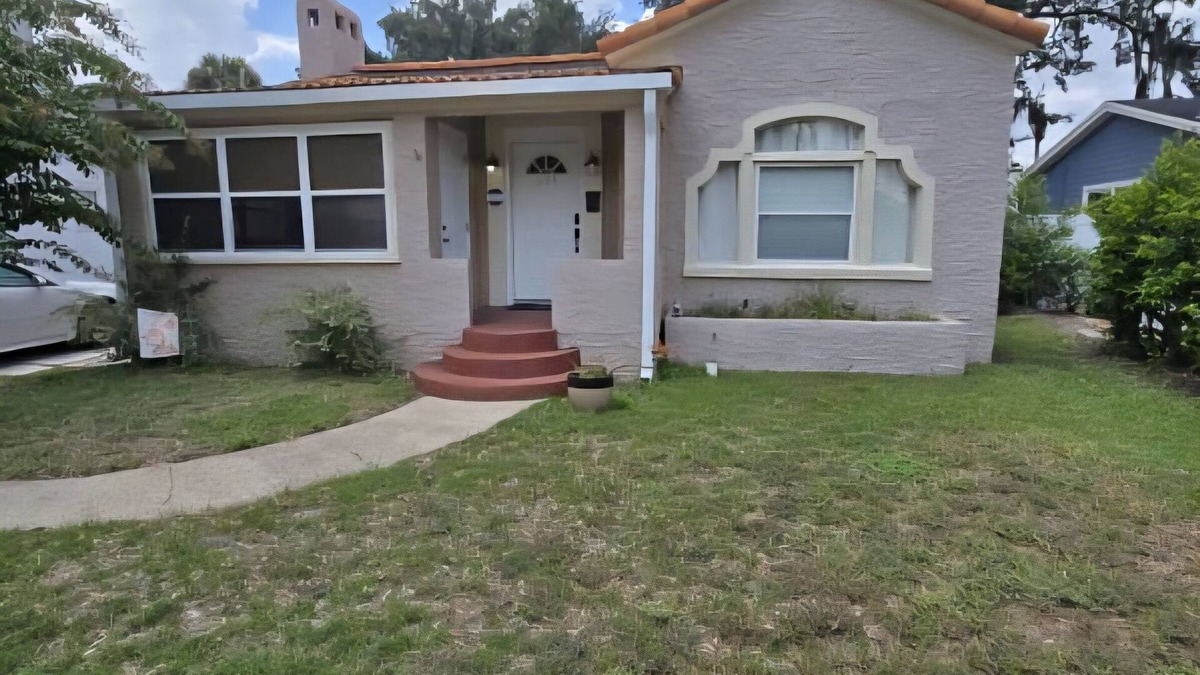 Winter Haven House | Welcoming 2-bedroom lake view house in Winter Haven