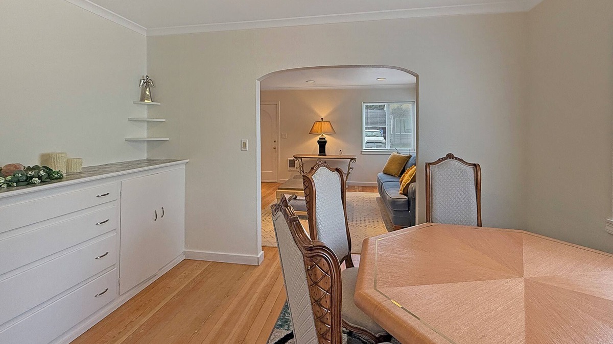 Seaside House | Welcoming 2-bedroom house 10min walk to the beach in Seaside