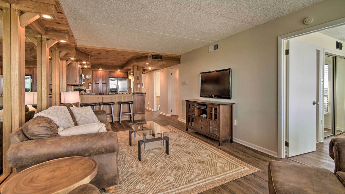 Southend Condo | Welcoming Brigantine Condo w/Ocean Views!