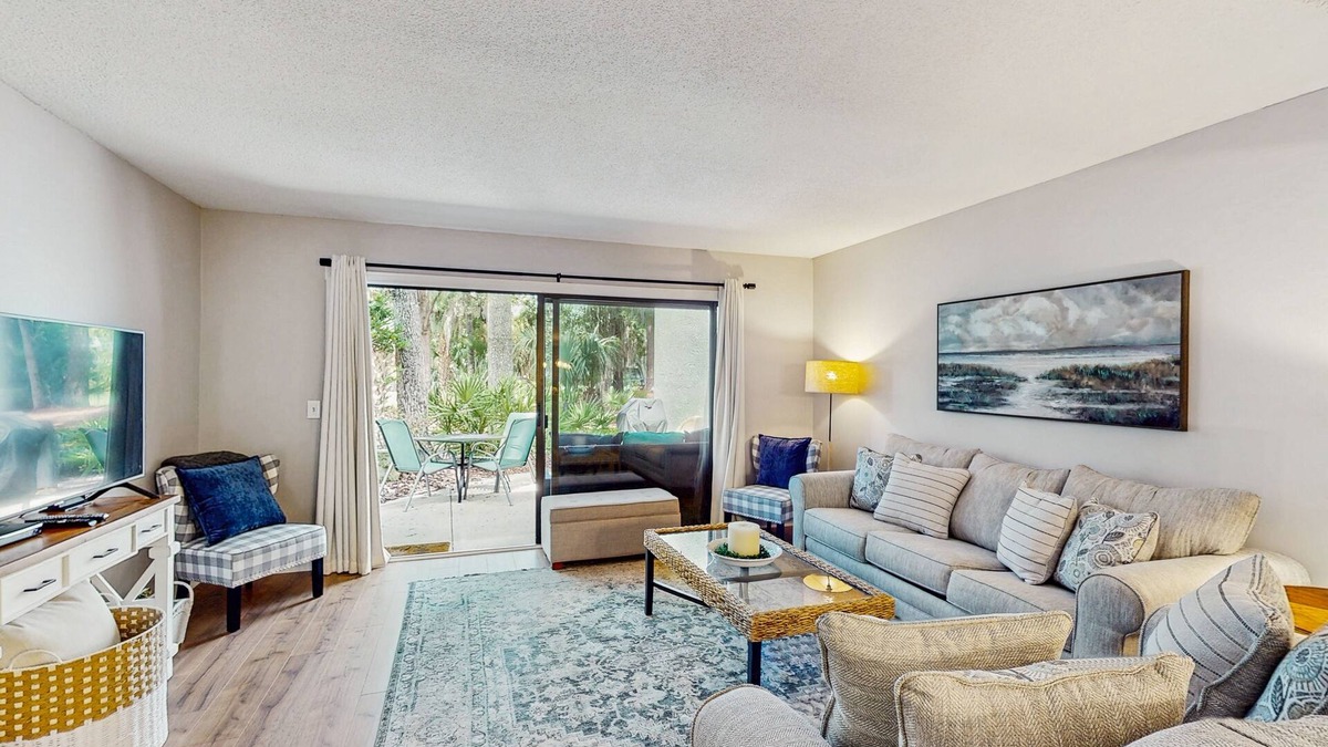 Shipyard Plantation Condo | Welcoming condo on golf course, near Tennis, Beach, Golf Course & Coligny Plaza