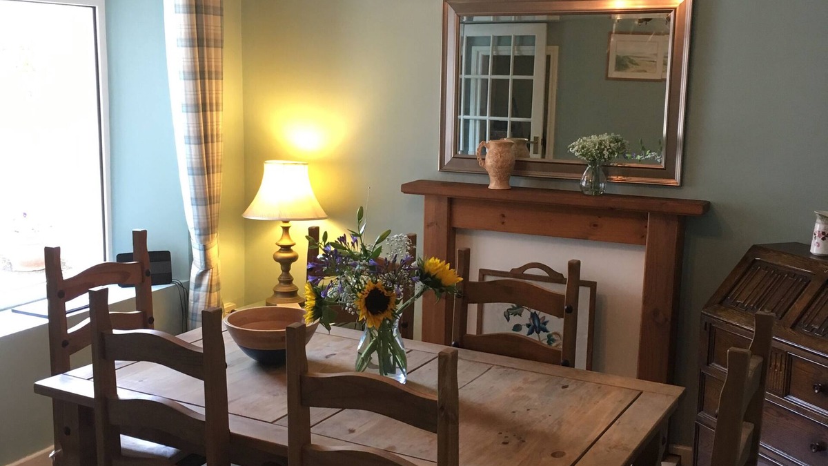 Pembrey House | Welcoming family holiday home close to sea, beach, activities and country park