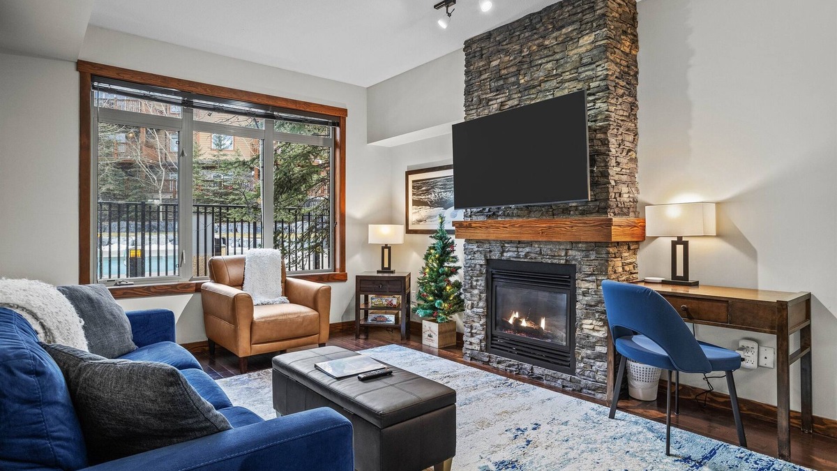 Canmore Hotel | Welcoming Poolside Condo – Perfect for Couples!