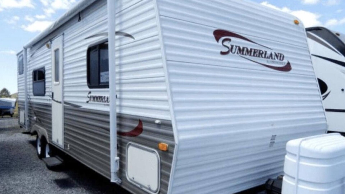 Menominee House | Welcoming RV - NFL DRAFT SPECIAL!- in charming Menominee