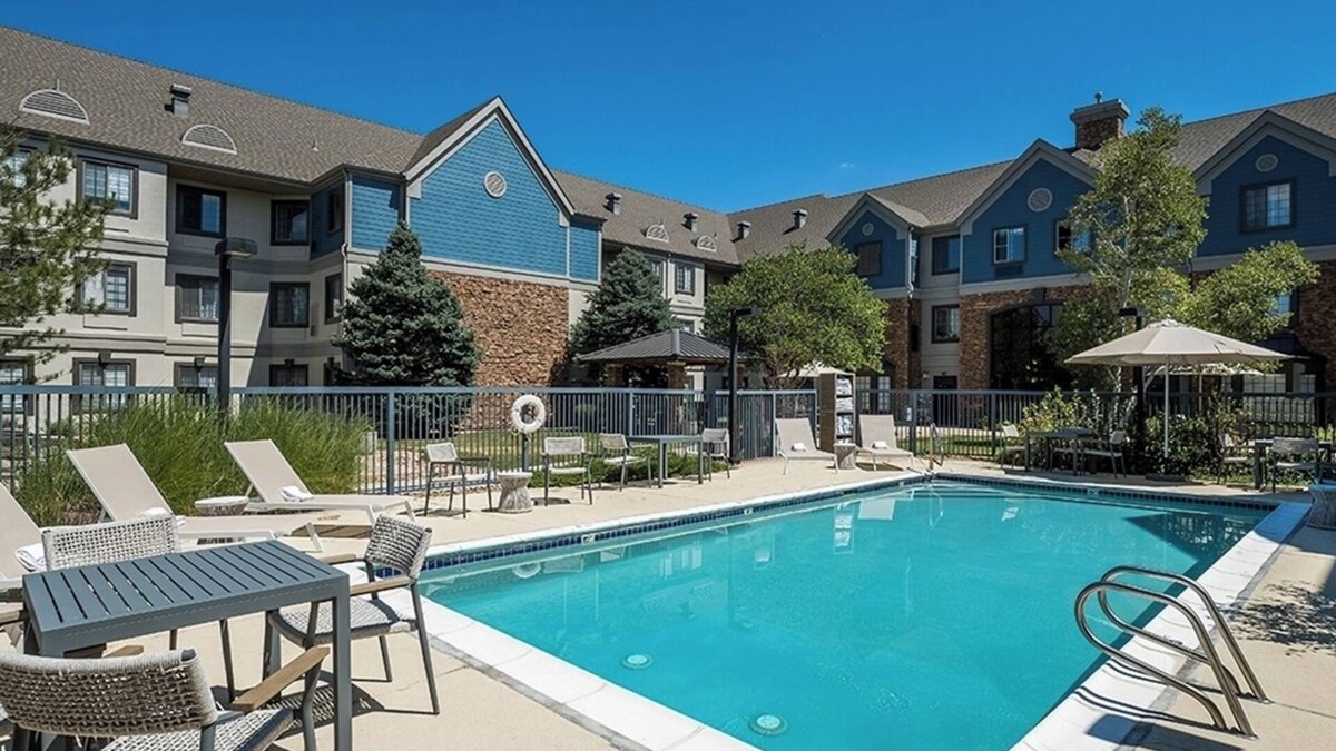 Lone Tree Hotel | Welcoming Suite Perfect for Family Near Park Meadows | Free Breakfast
