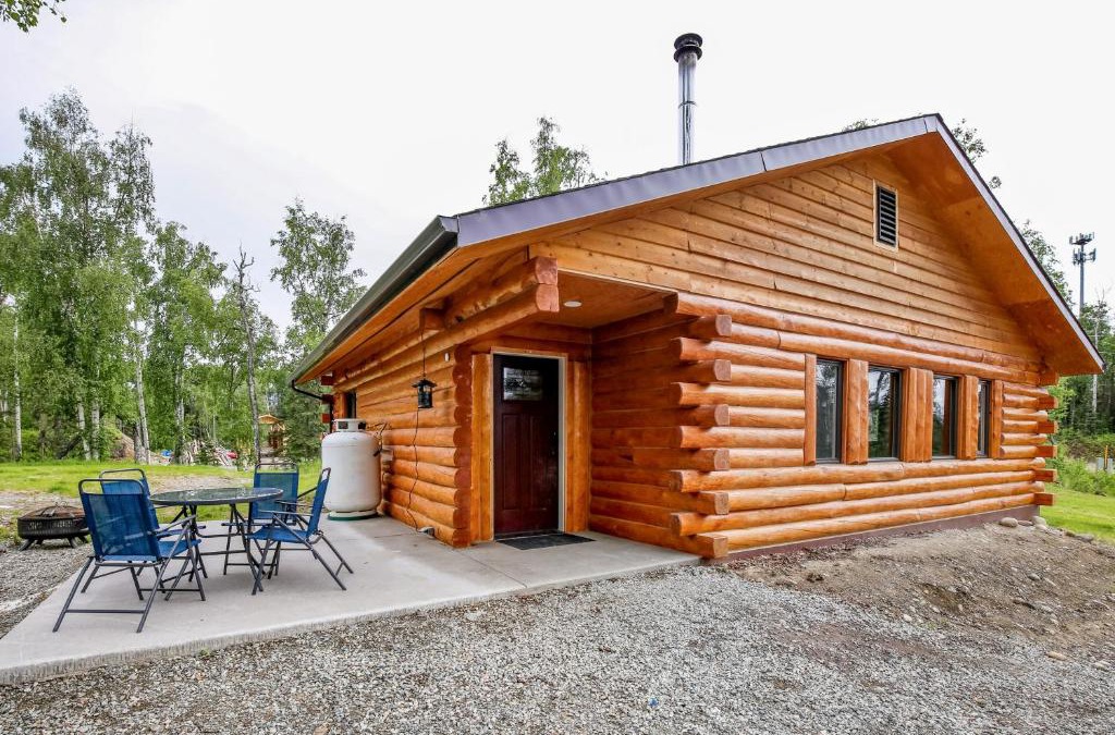 Meadow Lakes House | Welcoming Wasilla Cabin with Patio!