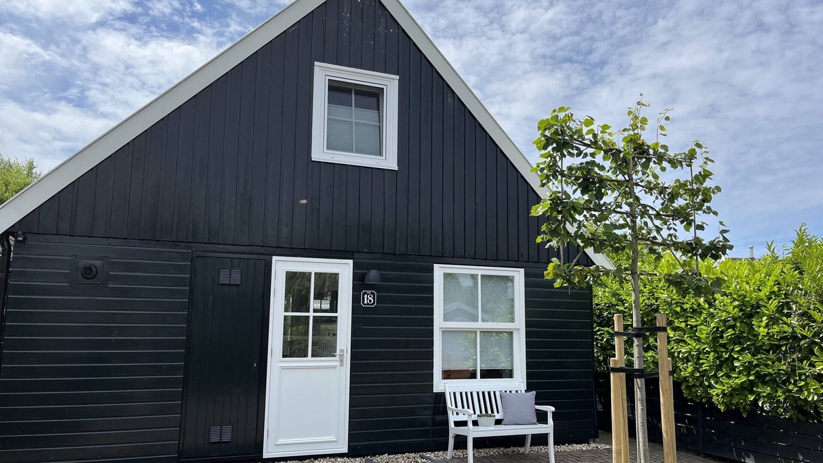 Oudeslius House | WELKOM! Huis 18 on "'t Zijper Eilant"