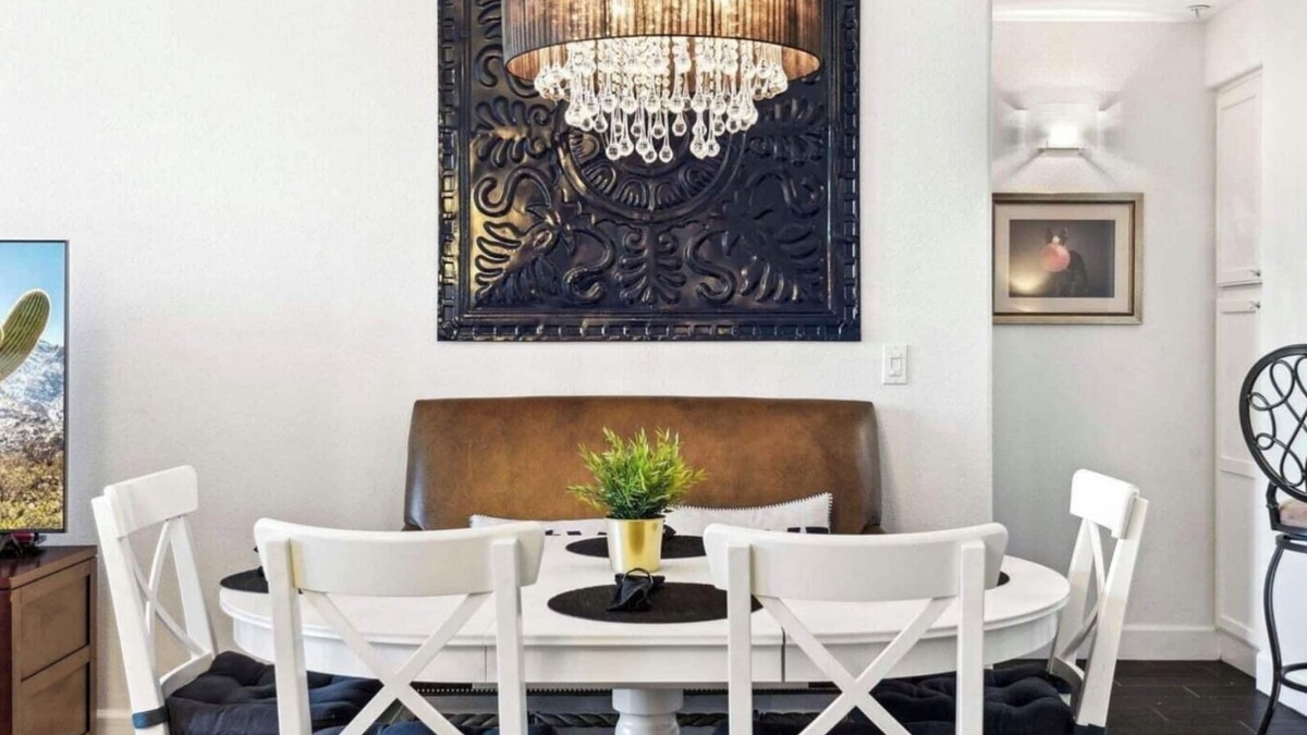 North Scottsdale Condo | WELL DRESSED GRAYHAWK CONDO! QUIET OPEN BRIGHT.Close to all the good stuff!
