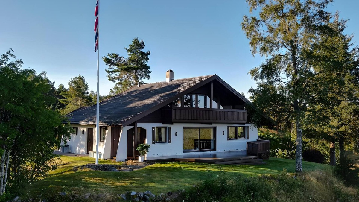 Songdalen Apartment | Well equipped apartment - nice host - quiet, beautiful area - top rated