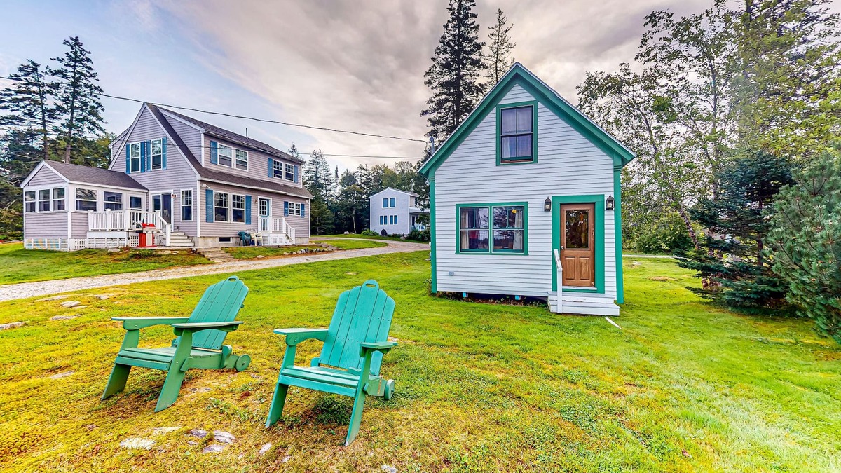 Port Clyde Cottage | Well-equipped cottage with modern touches, WiFi, gas grill, & beautiful views