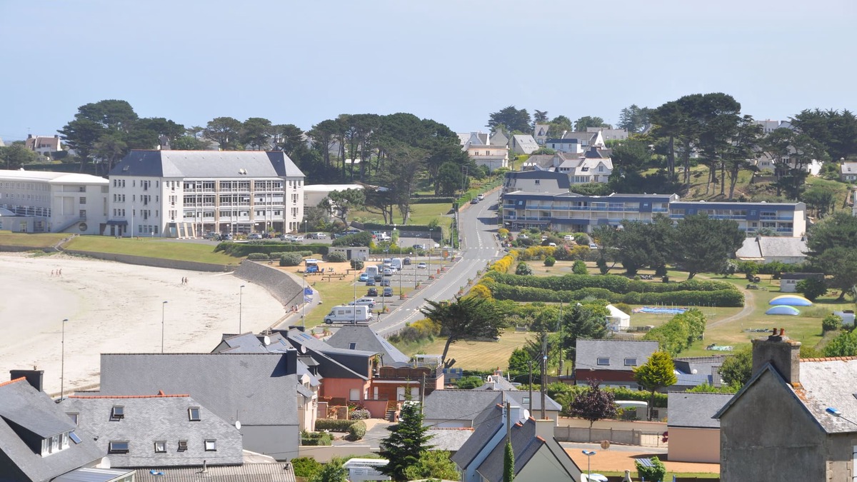 Trevou-Treguignec House | Well-equipped house with sea views