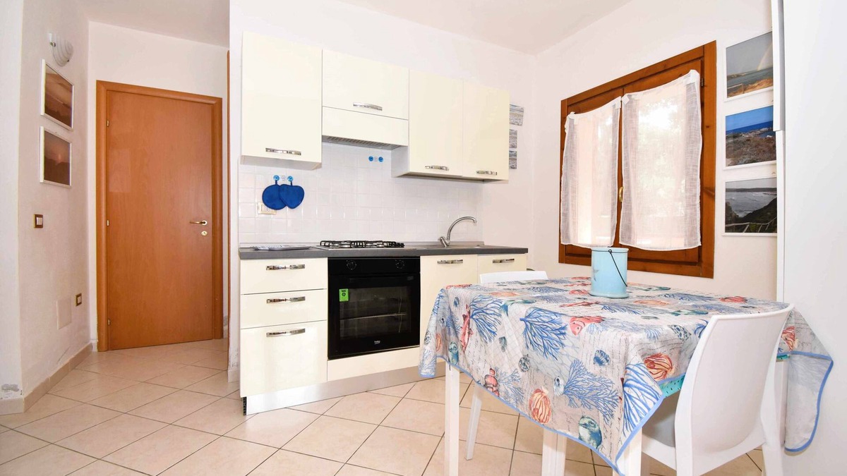Rena Majore Apartment | Well-finished studio apartment with A/C wifi and veranda
