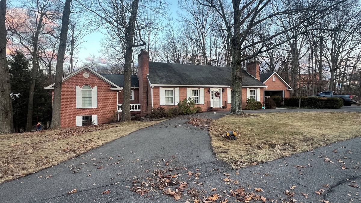 Cumberland Apartment | Well kept, clean, one bedroom guest suite in charming Cumberland MD