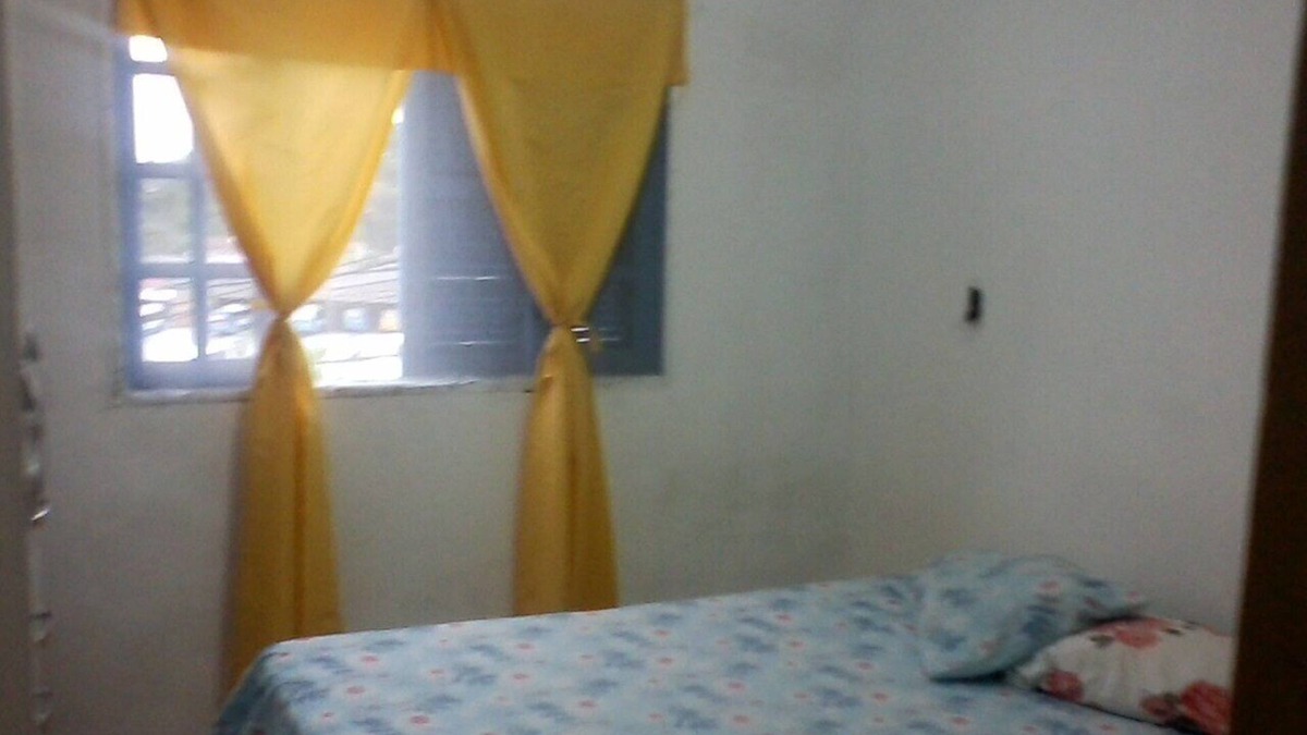 Costeira do Pirajubae House | Well-located and economical apartment near Campeche Beach.