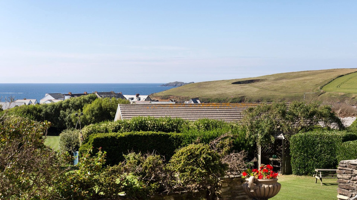 Trevone Bed & Breakfast | Well Parc Hotel