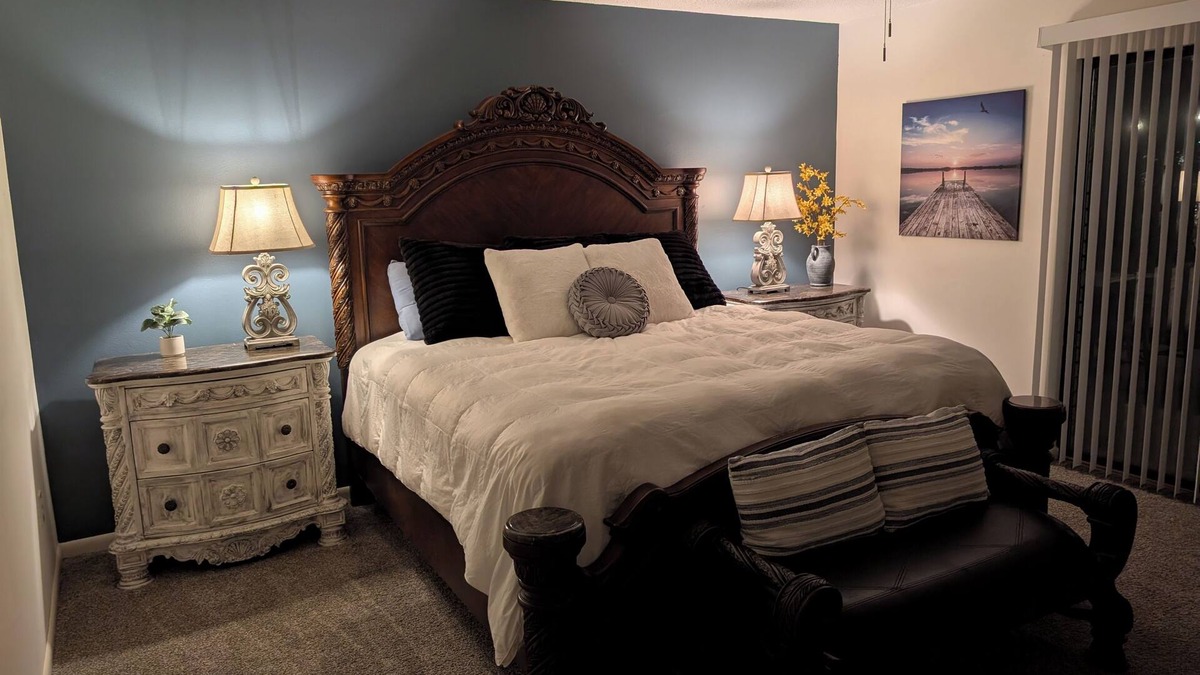 Picayune House | Well stocked 3-bedroom house in best part of peaceful Picayune with games, BBQ.