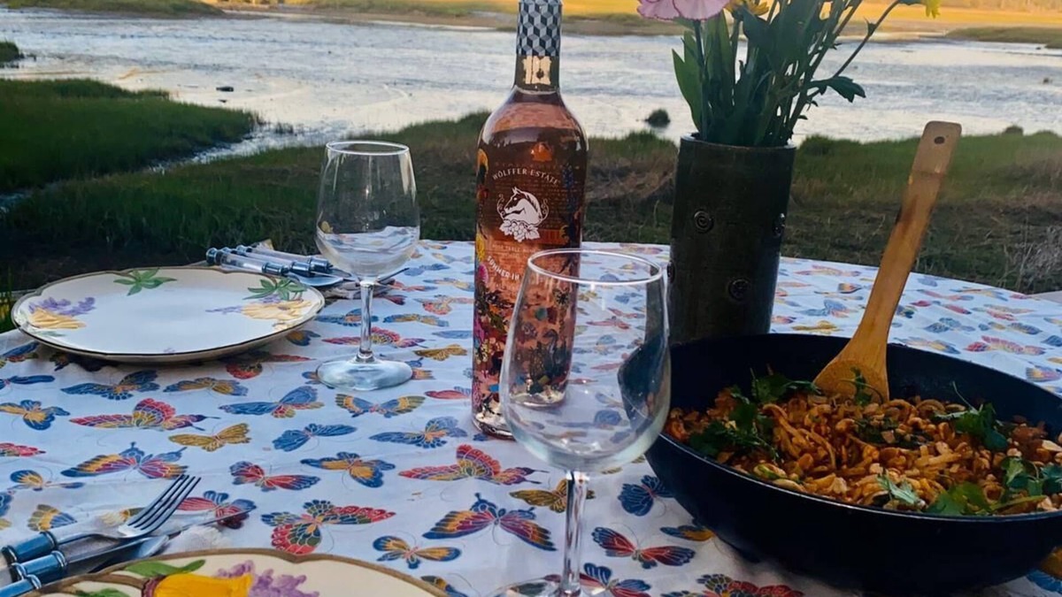 Wellfleet Cottage | Wellfleet Harbor Waterfront-Duck Creek Cottage