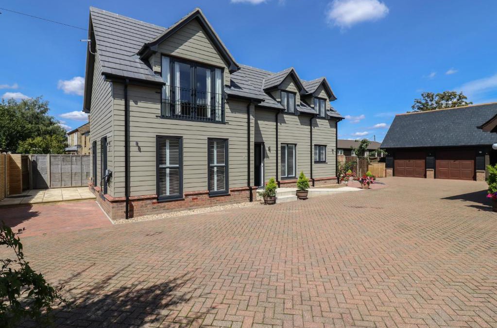 Littleport House | Wellington Cottage
