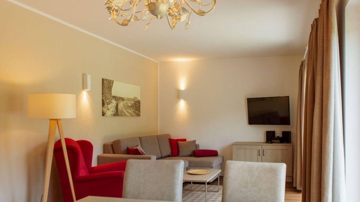 Niederrathen Apartment | Wellness suite, 2 bedrooms, balcony, sauna - elbresort