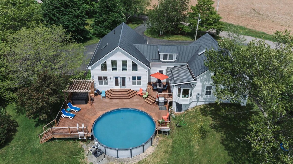 Masstown Other | Wentworth Private Cottage with Hot Tub