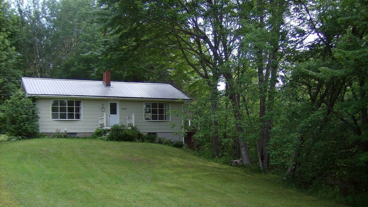 Wentworth Ski Chalet | Wentworth Valley Ski House - Central Nova Scotia - Wallace River
