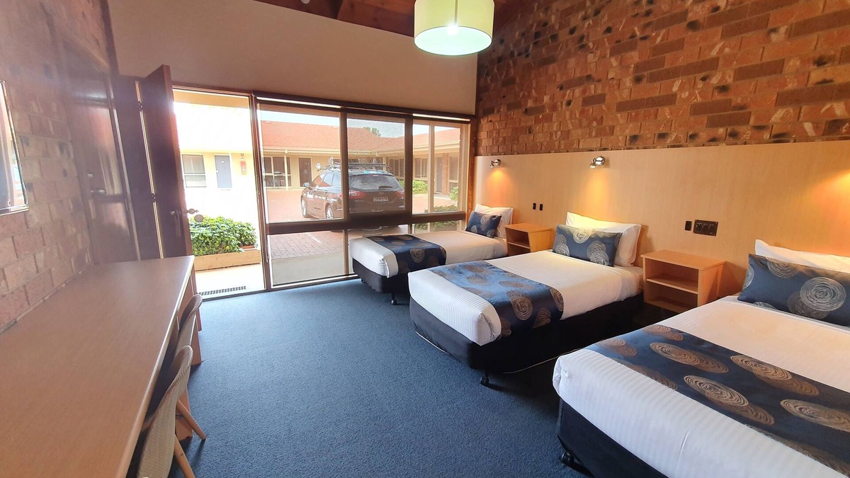 Werribee Hotel | Werribee Park Motor Inn