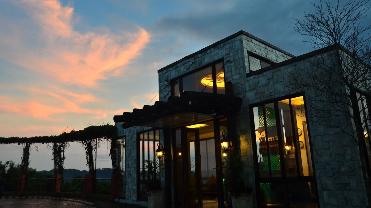Balamban Hotel | West 35 Eco Mountain Resort