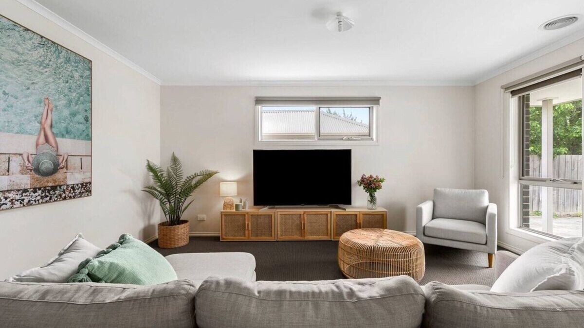 Geelong West House | West Addis I Longer Stays Welcome