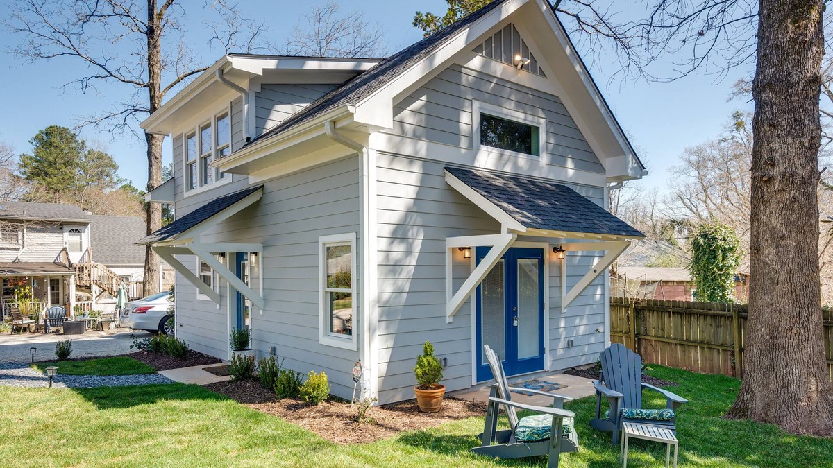 Atlanta Apartment | West Atlanta Craftsman Studio with Front Yard!