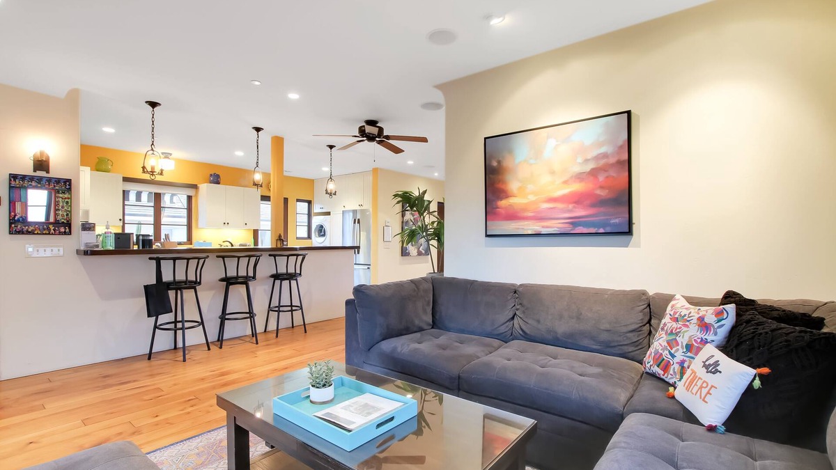 West Beach Villa | West Beach Villa 6 - High end design/construction - Walk to pier, State St., Funk Zone, beach!