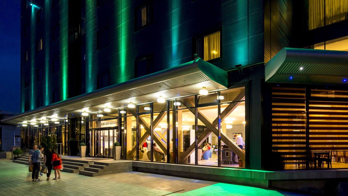 Floresti Hotel | West City Hotel
