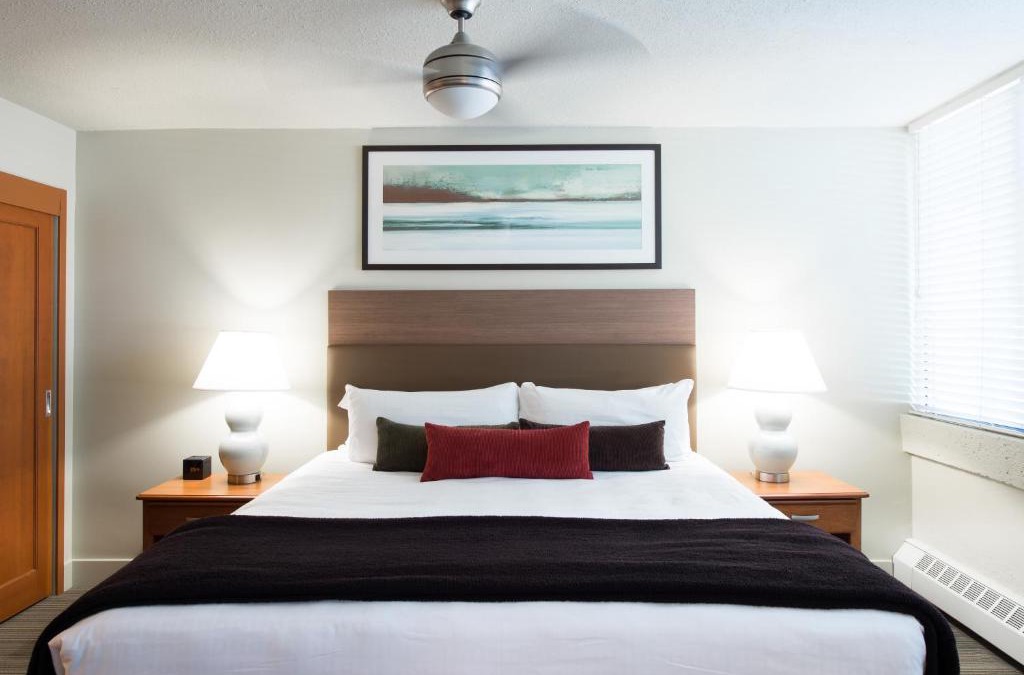 Vancouver Hotel | West Coast Suites at UBC