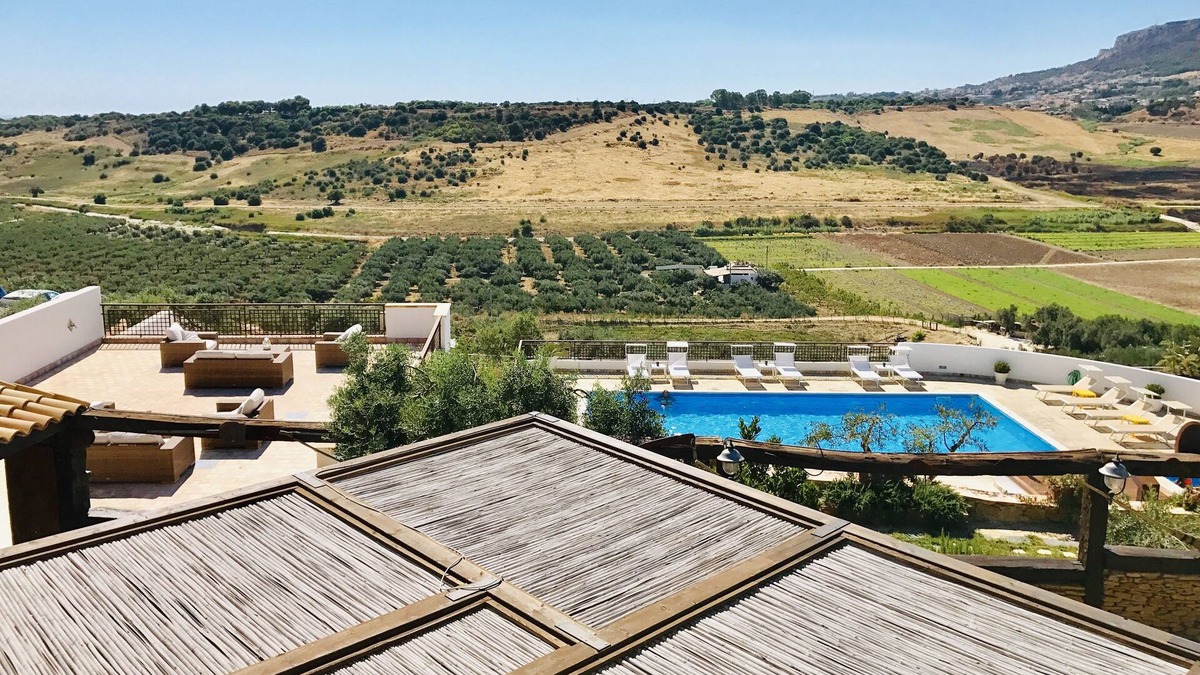 Sciacca Cottage | West Cottage in villa with pool, jacuzzi and sea view