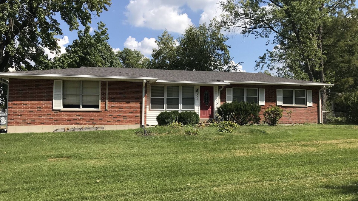Des Peres House | West County Gem - Easy access to STL attractions!