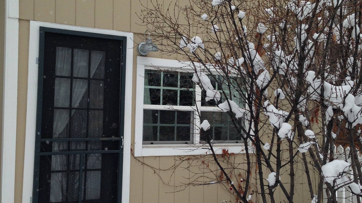 West End Cottage | West-end carriage house