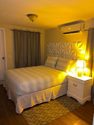 Half Moon Bay Hotel | West end inn