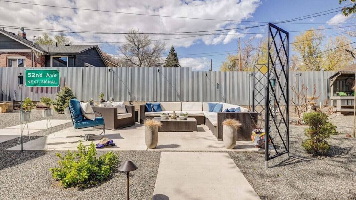 Edgewater House | West Highlands Flat I Sloans Lake I Outdoor Games