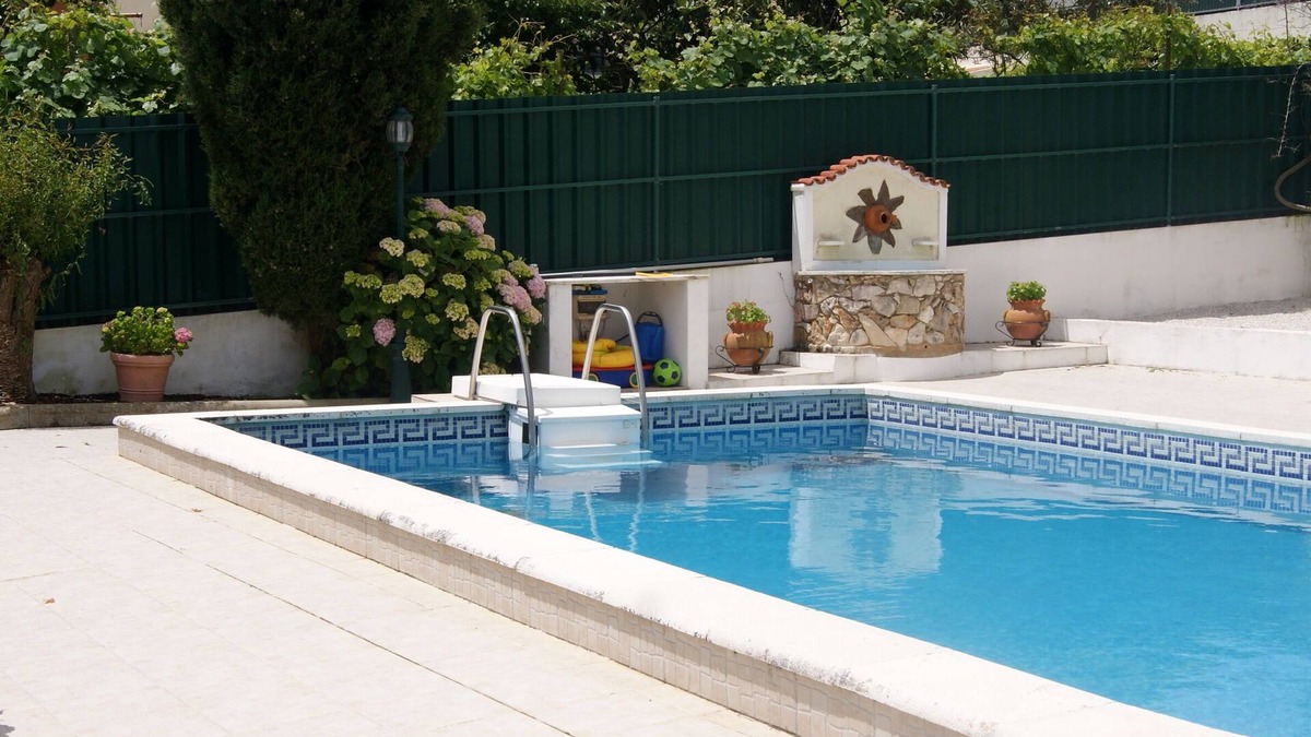 Torres Vedras Villa | West House Near Santa Cruz