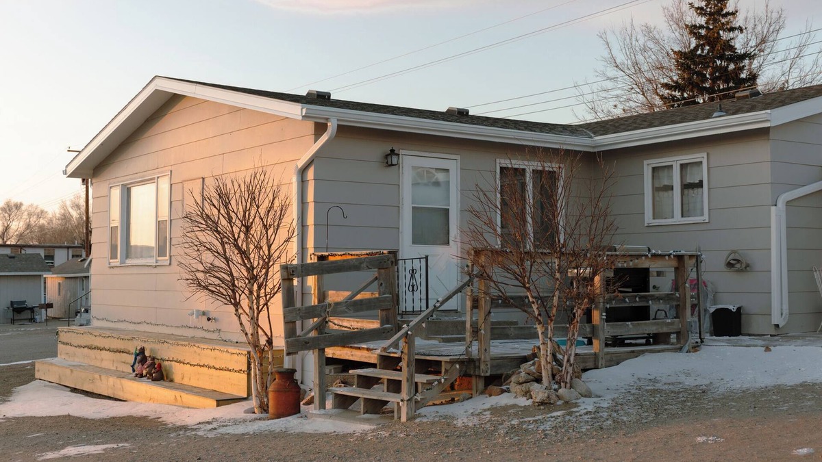 Mobridge House | West Lodge at East Side Motel