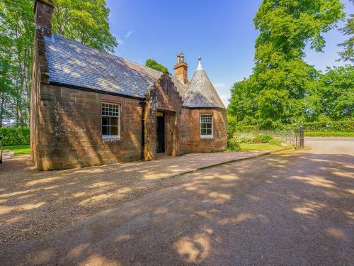Murthly House | West Lodge