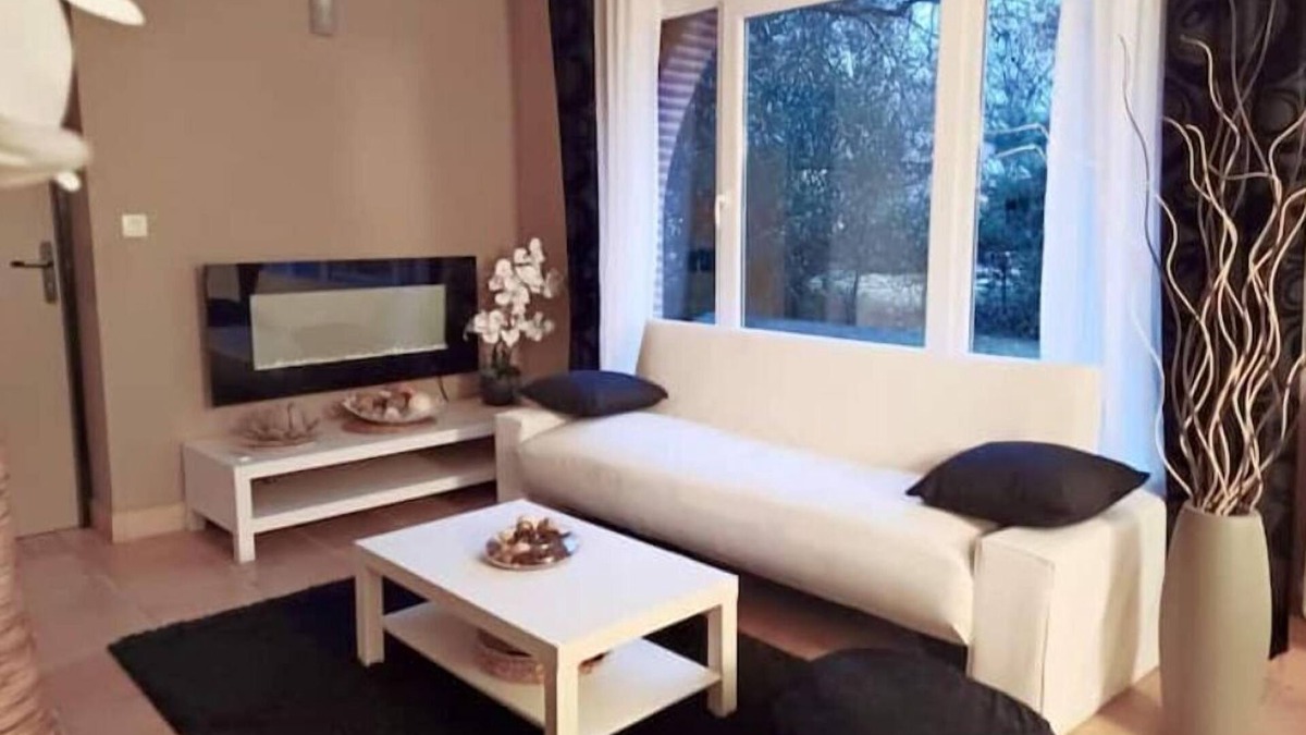 Brax Cottage | West of Toulouse : modern comfort meets relaxation under the shade of oaks