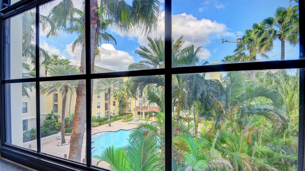 Downtown West Palm Beach Apartment | West Palm Beach Condominium Apartment located in the heart of CityPlace