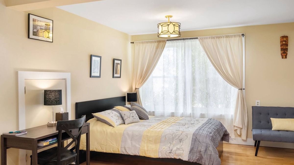 Forest Hill Extension Apartment | West Portal Studio, Ocean View and Convenient!