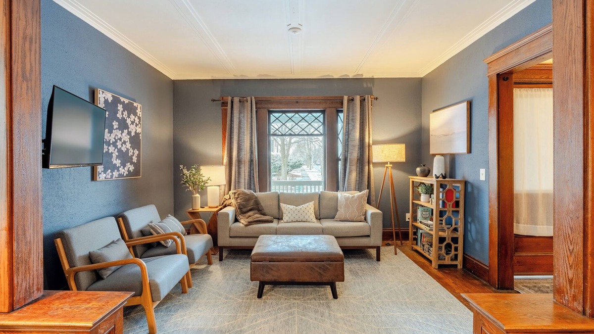 Eastside Apartment | Westcott flat, Five minutes to SU