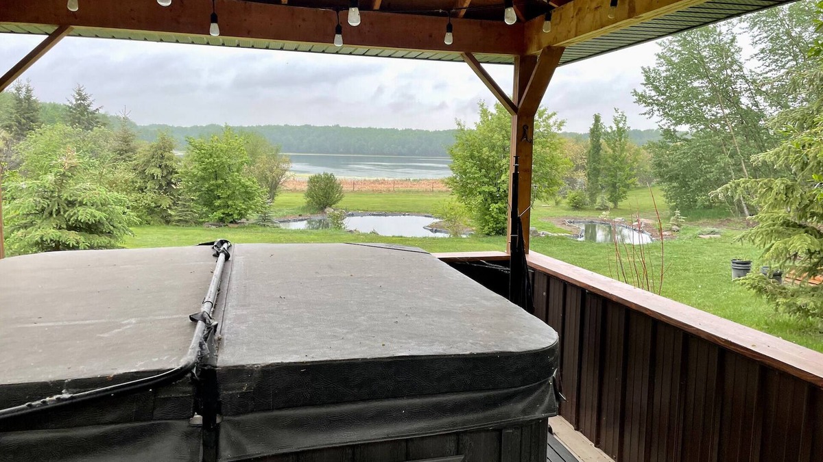 Central Alberta House | Western Bell— Lakeview Events