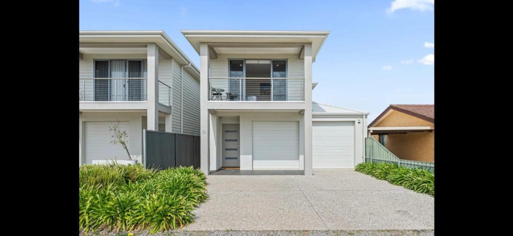 Port Willunga House | Western Breeze
