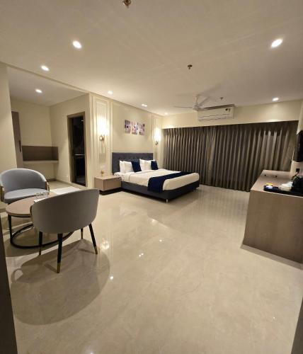 Chandrapur Hotel | Western Hotel