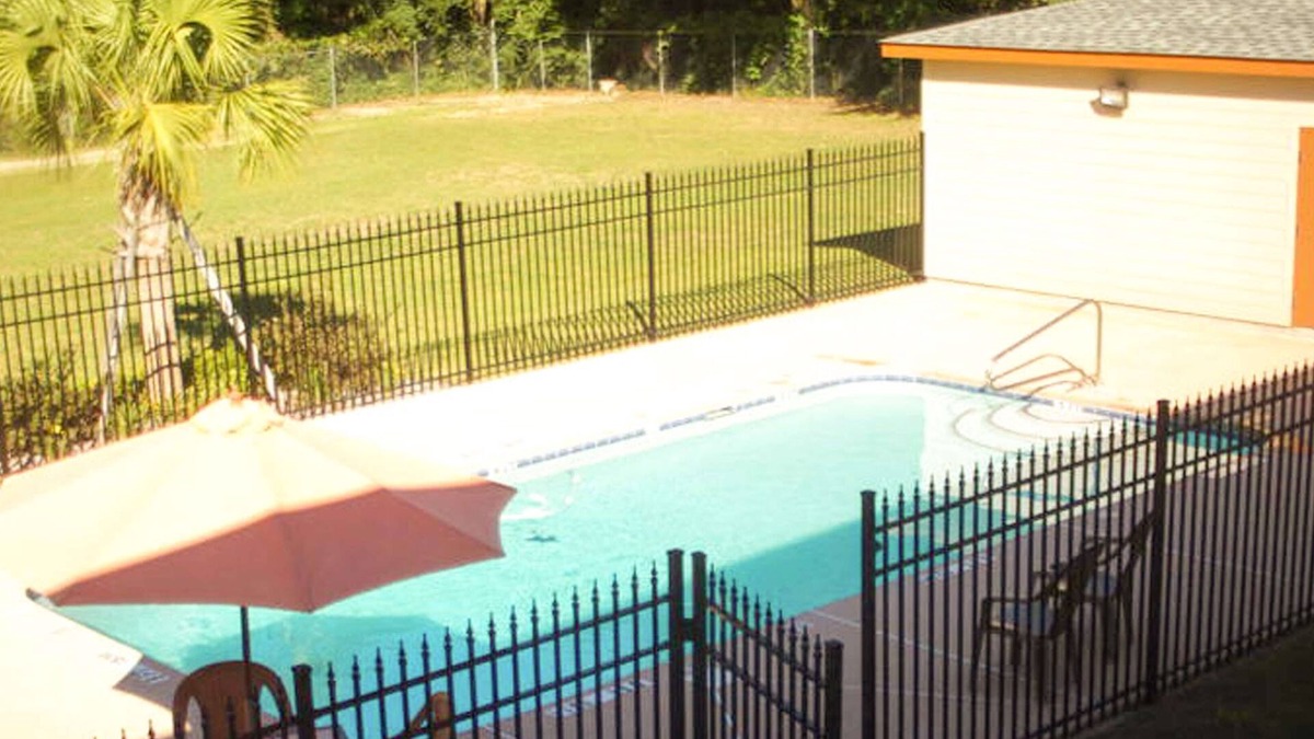 Hazlehurst Hotel | Western Motel Inn and Suites Hazlehurst