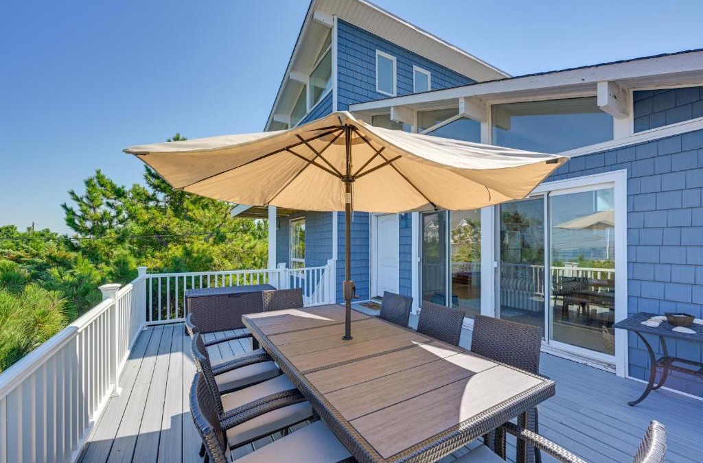West Hampton Dunes House | Westhampton Beach Home with Deck and Ocean Views!