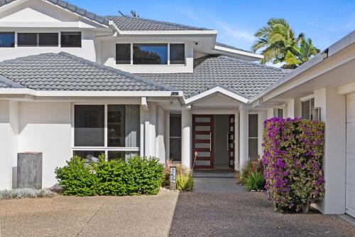 Westlake Apartment | Westlake Getaway - Relaxing Pool & Golf Links