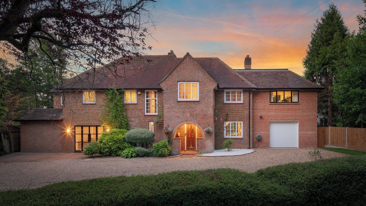 Ashtead House | Westleigh